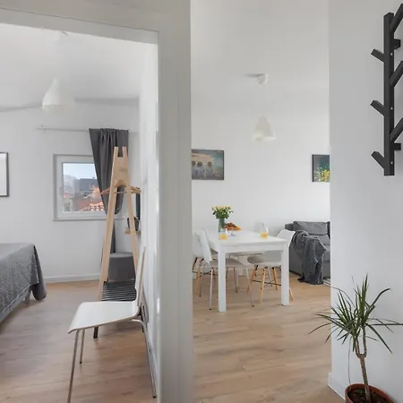 Apartments Left & Right With Jacuzzi, 4 Stars Makarska Zewnętrze zdjęcie