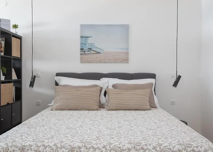 Apartments Left & Right With Jacuzzi, 4 Stars