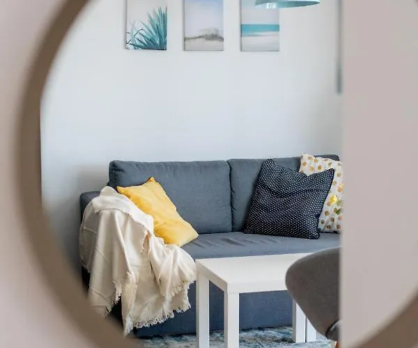 Apartments Left & Right With Jacuzzi, 4 Stars