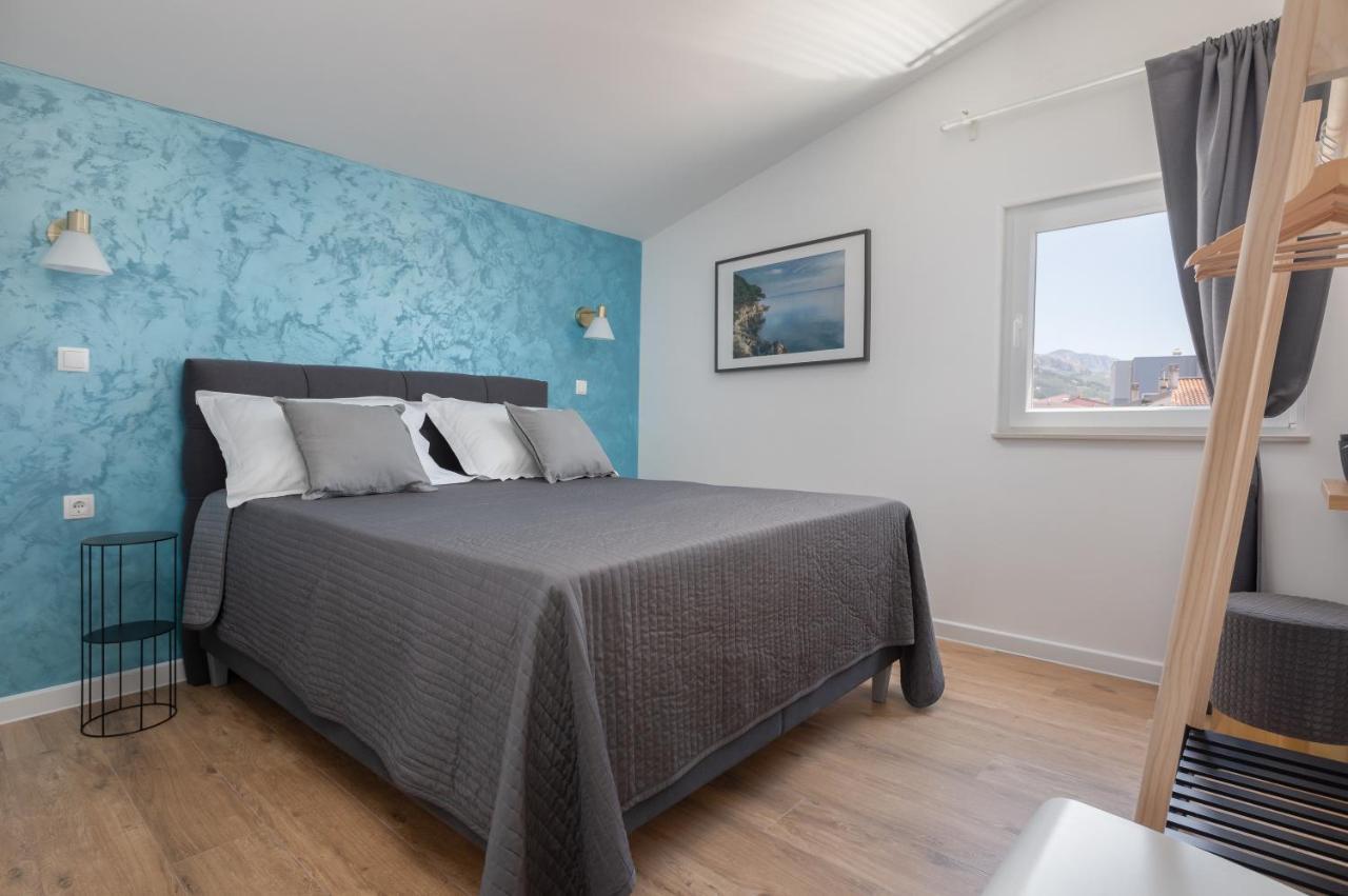 Apartament Left & Right With Jacuzzi, 4 Stars *