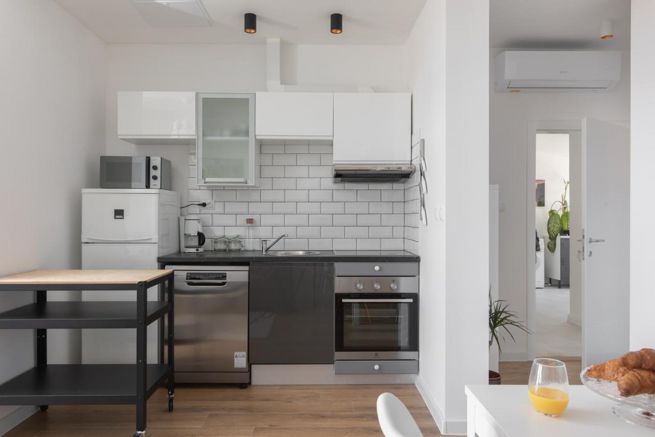 Apartment Left & Right With Jacuzzi, 4 Stars